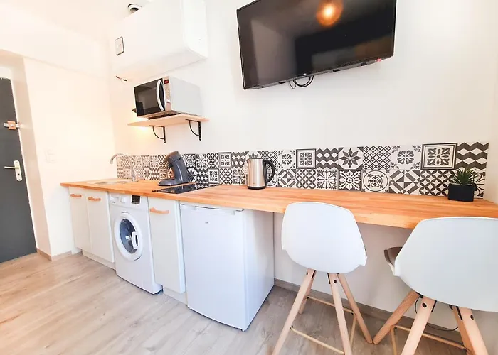 Le Bourget - Petit - * Grenoble