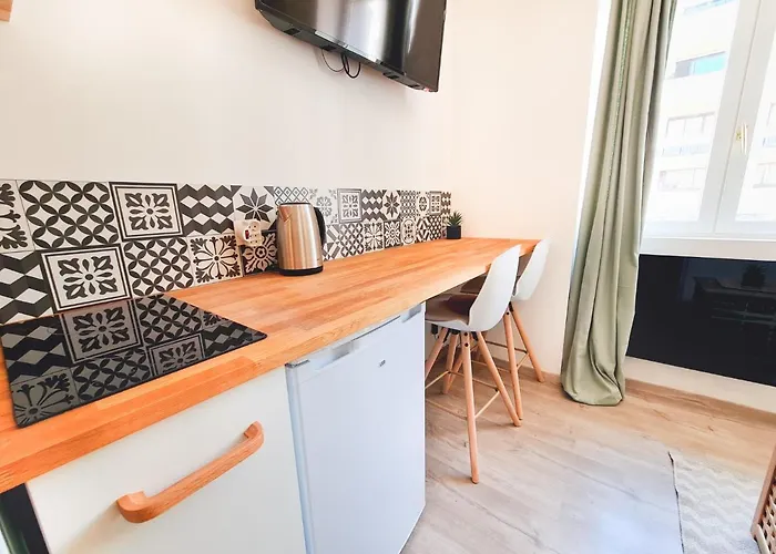 Le Bourget - Petit - * Grenoble